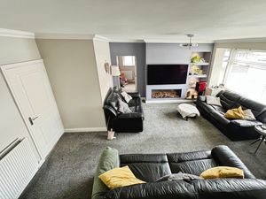 Lounge- click for photo gallery